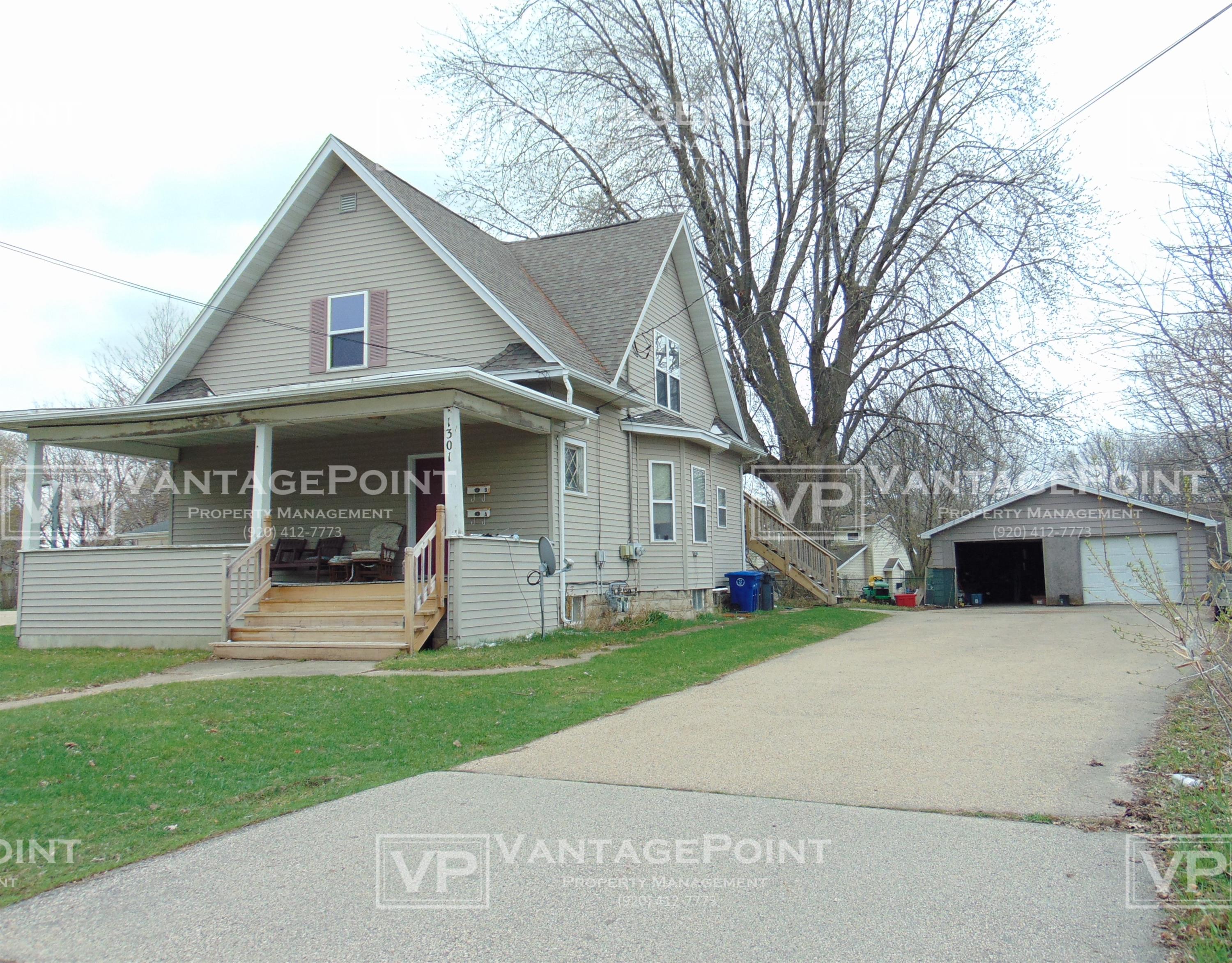 1301 East Main Street - Upper