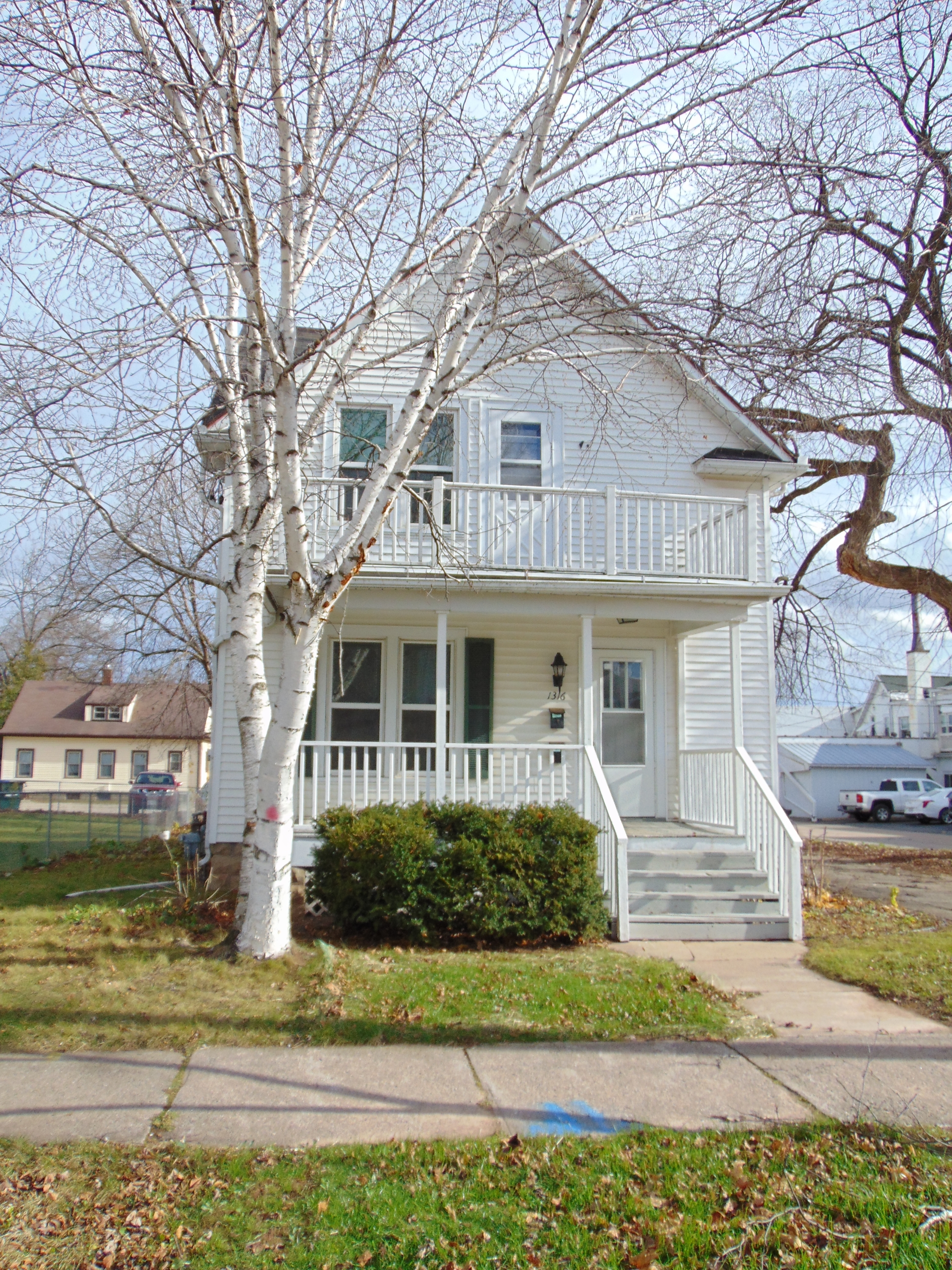 1316 North Morrison Street - Upper