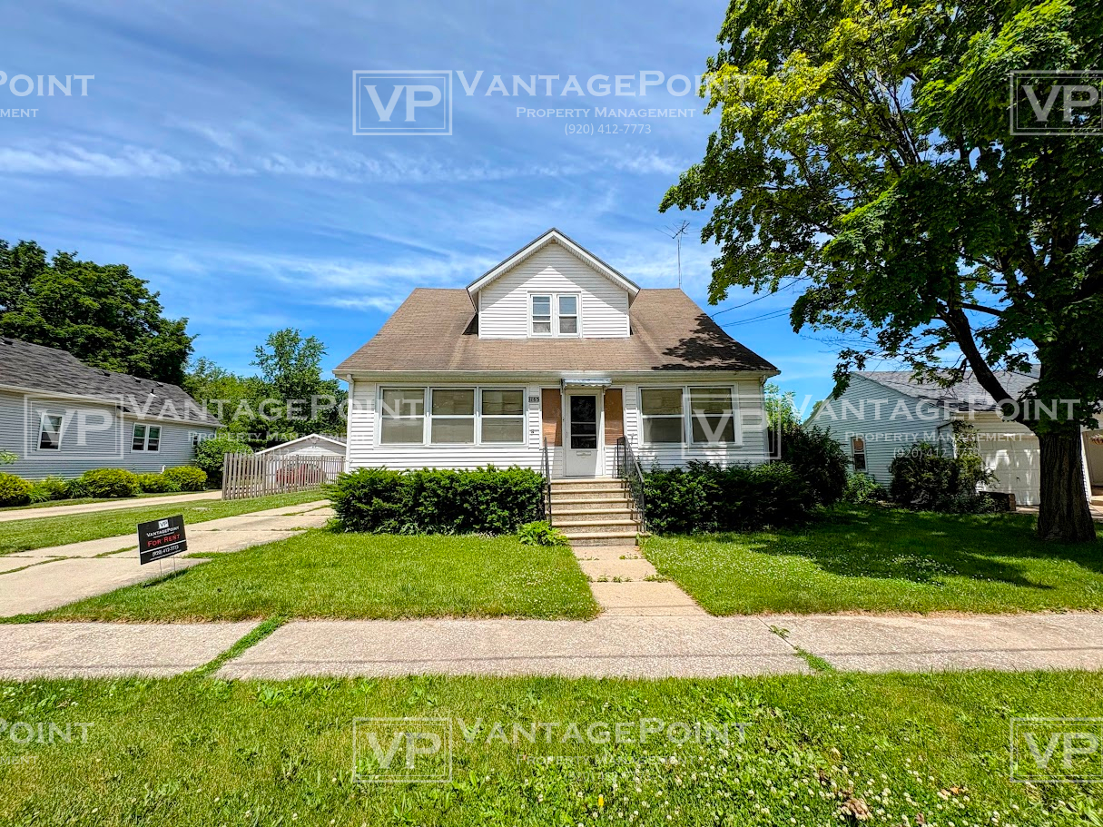 1163 McCormick Street - Upper
